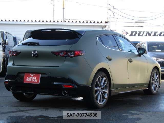 Mazda MAZDA3 2021-01 219625-3
