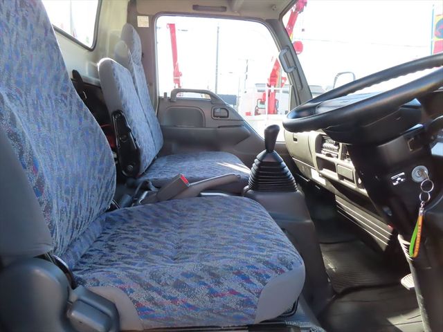 Isuzu ELF TRUCK 2004-04 194089-6