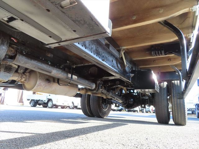 Isuzu ELF TRUCK 2004-04 194089-20