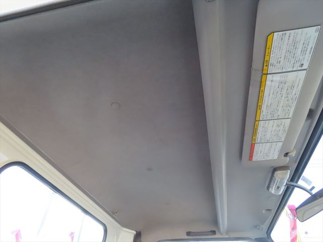 Isuzu ELF TRUCK 2004-04 194089-11