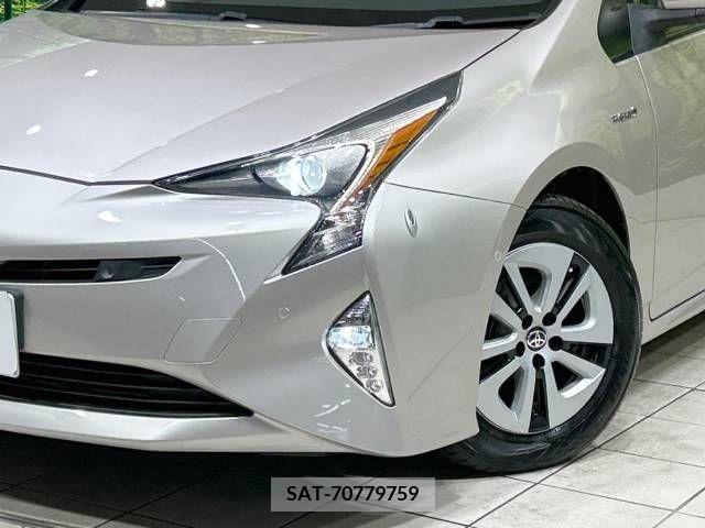 Toyota PRIUS 2016-09 338244-11