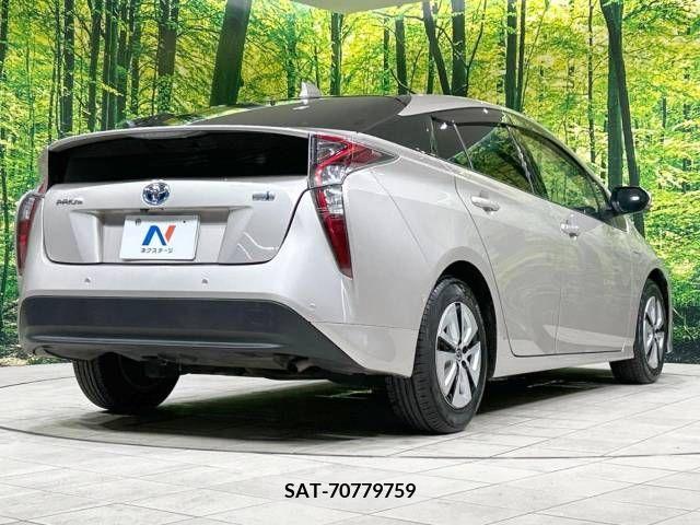 Toyota PRIUS 2016-09 338244-17