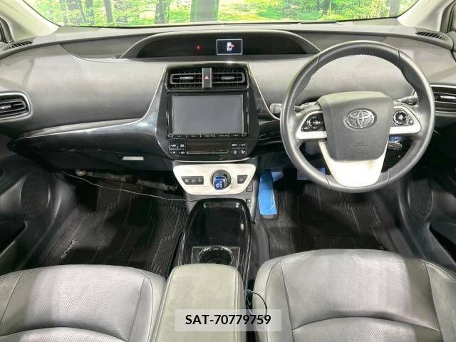 Toyota PRIUS 2016-09 338244-1