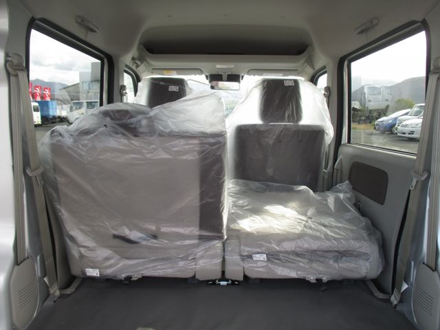 Nissan CLIPPER 2023-10 195499-11
