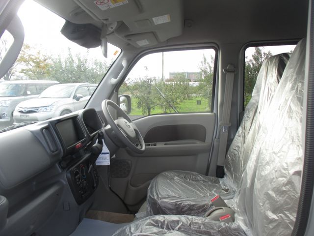 Nissan CLIPPER 2023-10 195499-15