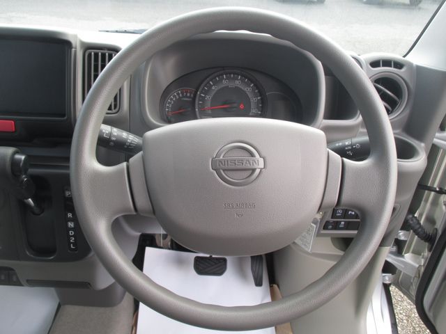 Nissan CLIPPER 2023-10 195499-16