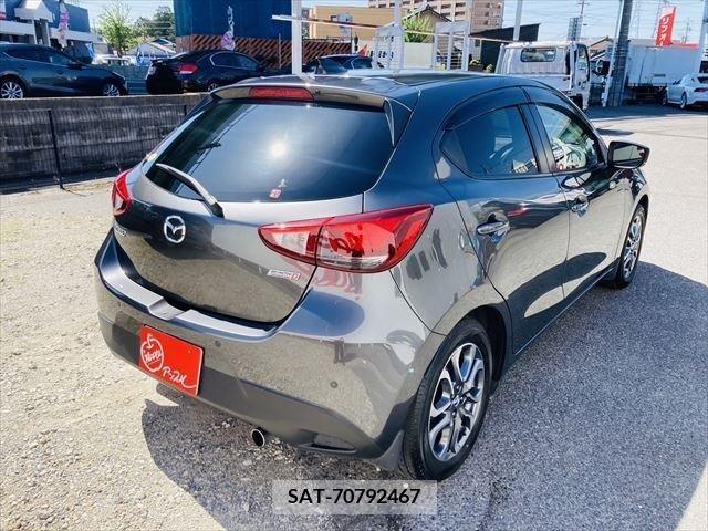 Mazda DEMIO 2018-01 267538-4