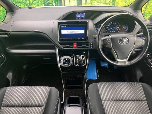 Toyota VOXY HYBRID 2019-10 191723-1