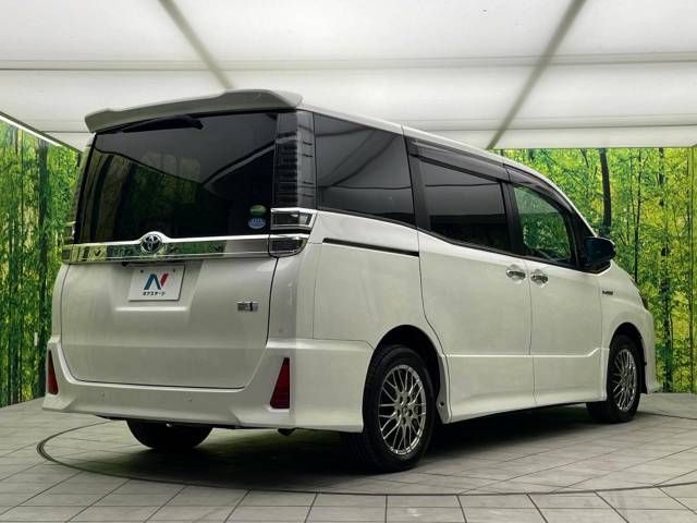 Toyota VOXY HYBRID 2019-10 191723-18