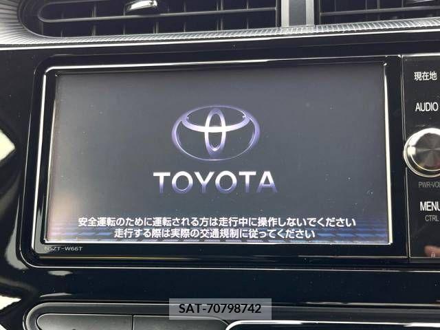 Toyota AQUA 2017-11 260556-2