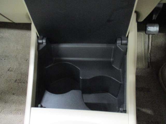 Nissan TIIDA 2006-09 193125-18