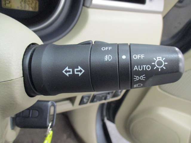 Nissan TIIDA 2006-09 193125-14
