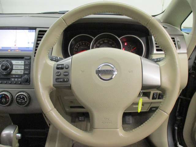 Nissan TIIDA 2006-09 193125-11