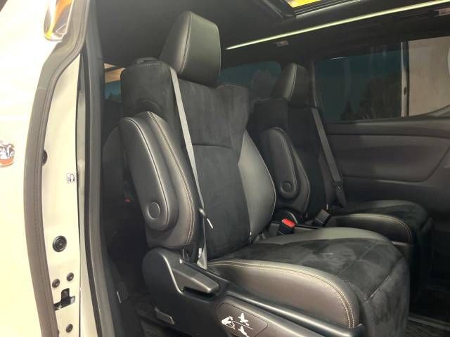 Toyota ALPHARD 2022-05 6952-9