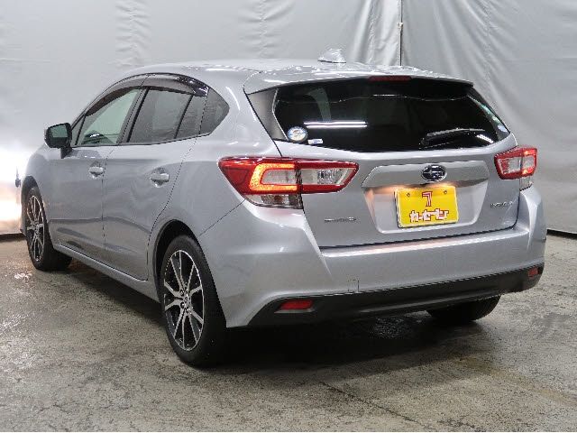 Subaru IMPREZA 2017-05 11772-12