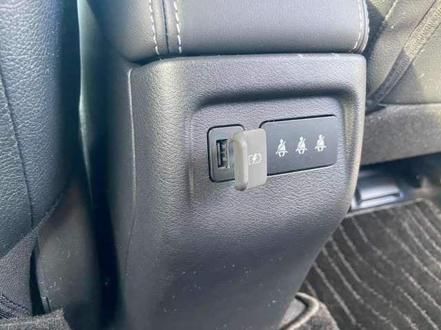Nissan KICKS 2021-07 188874-14