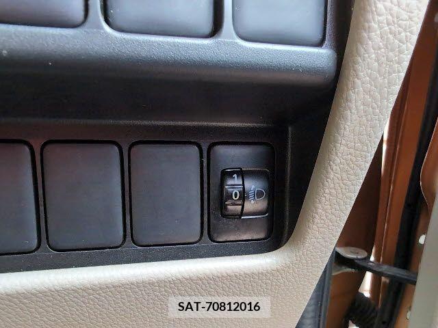Mitsubishi EK SPACE 2017-03 204710-11