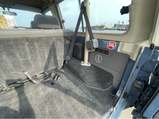 Toyota LAND CRUISER 1999-02 22858-26