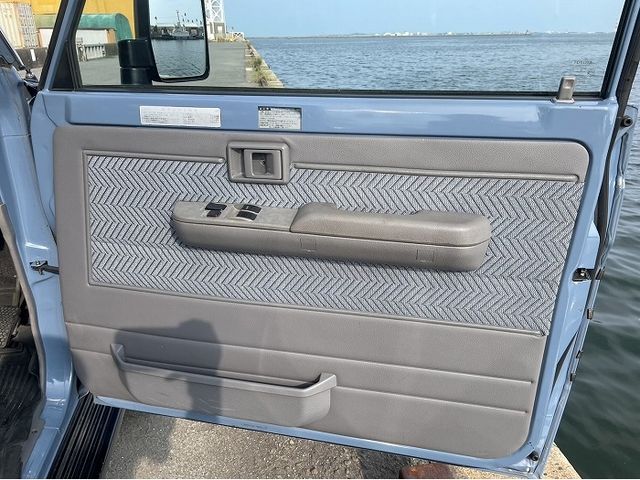 Toyota LAND CRUISER 1999-02 22858-19