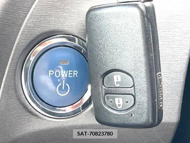 Toyota PRIUS 2015-03 283115-7