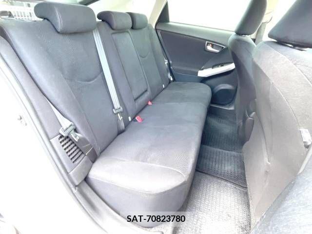 Toyota PRIUS 2015-03 283115-10