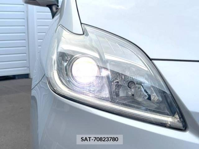 Toyota PRIUS 2015-03 283115-16