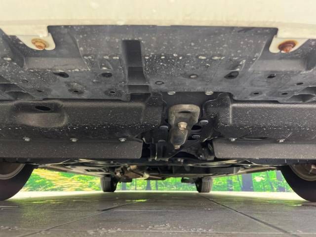 Toyota NOAH 2016-11 18537-19