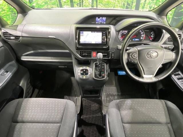 Toyota NOAH 2016-11 18537-1