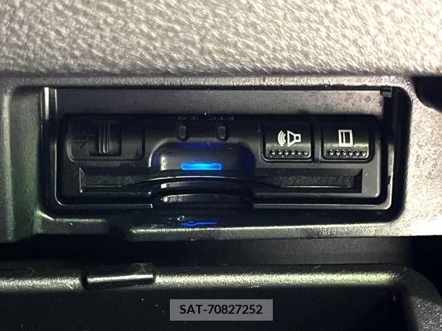 Nissan SERENA 2019-01 212970-10