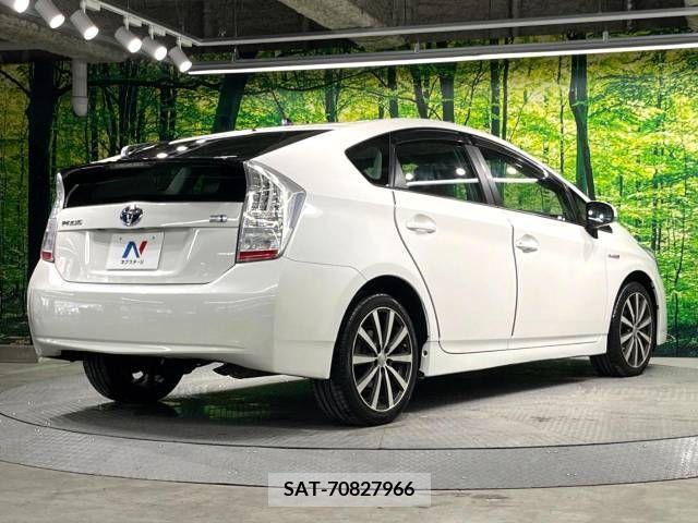 Toyota PRIUS 2011-09 366339-17