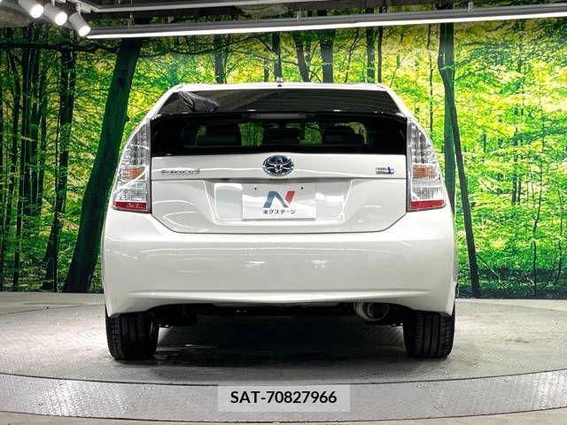 Toyota PRIUS 2011-09 366339-15