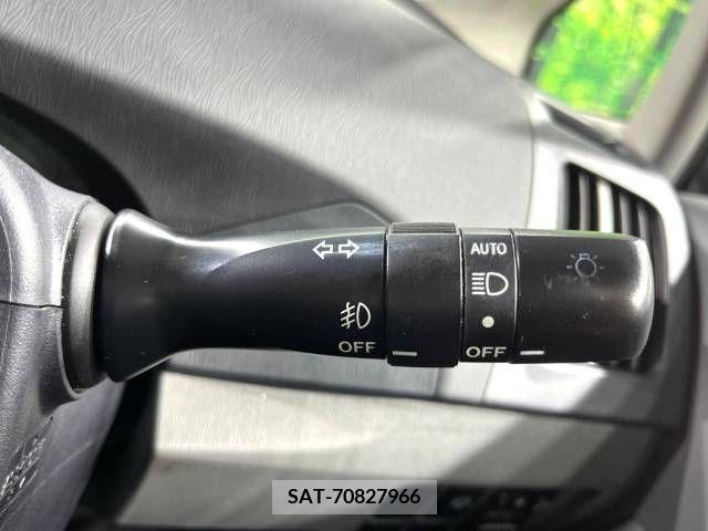 Toyota PRIUS 2011-09 366339-6