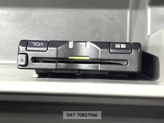 Toyota PRIUS 2011-09 366339-5