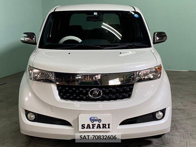 Toyota BB 2013-10 261637-2