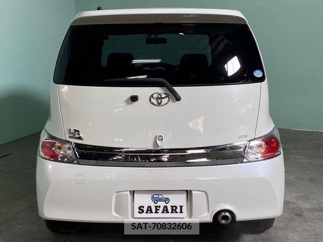 Toyota BB 2013-10 261637-6
