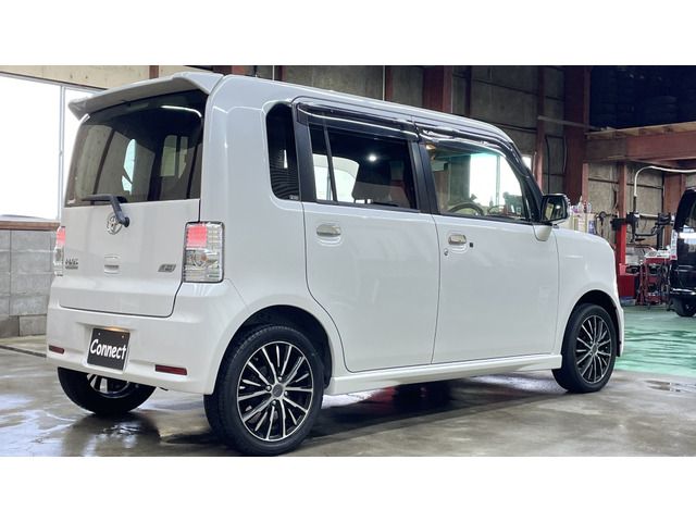Toyota PIXIS SPACE 2012-11 21582-6