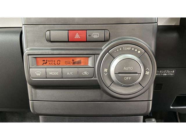 Toyota PIXIS SPACE 2012-11 21582-16