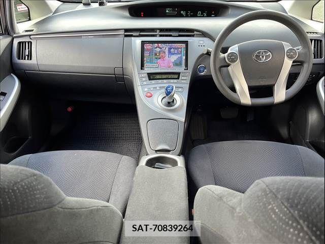 Toyota PRIUS 2015-01 218205-1