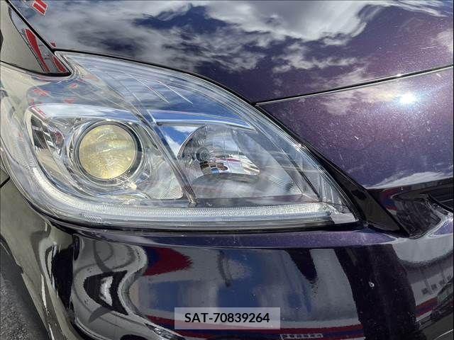 Toyota PRIUS 2015-01 218205-3