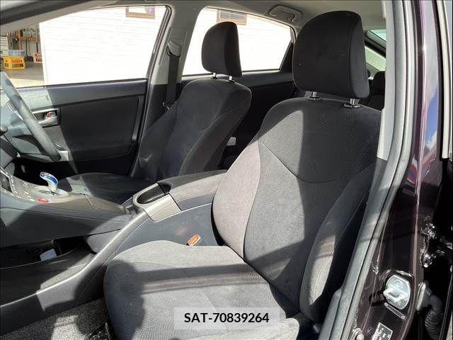 Toyota PRIUS 2015-01 218205-10