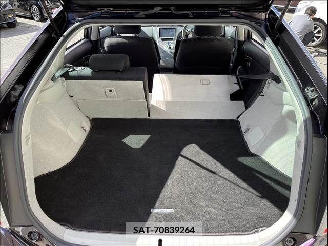 Toyota PRIUS 2015-01 218205-13