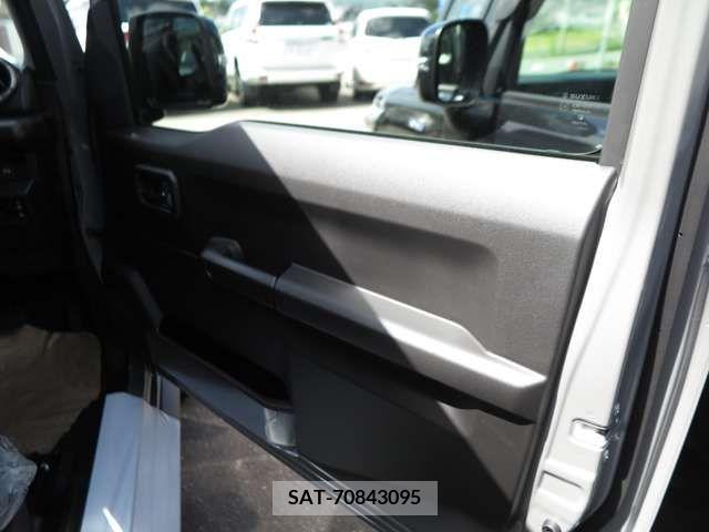Suzuki JIMNY SIERRA 2024-05 273930-13