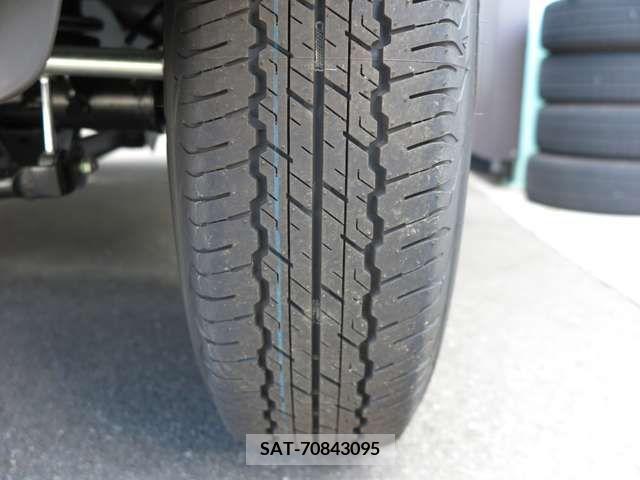 Suzuki JIMNY SIERRA 2024-05 273930-12