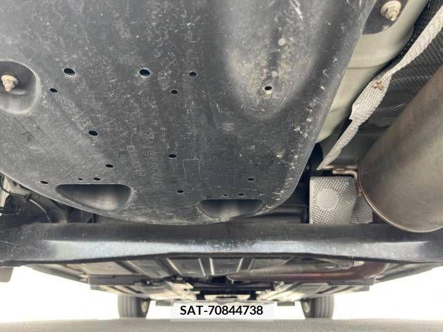 Mazda DEMIO 2011-07 301833-19