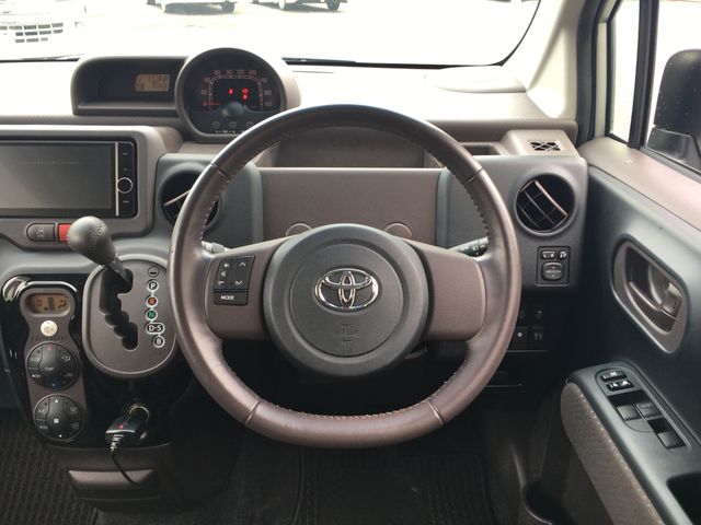 Toyota SPADE 2013-06 22848-7