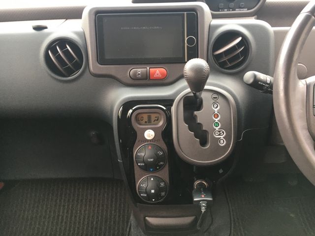 Toyota SPADE 2013-06 22848-6
