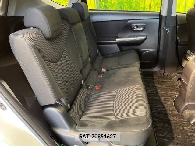 Toyota PRIUS ALPHA 2015-06 282468-9