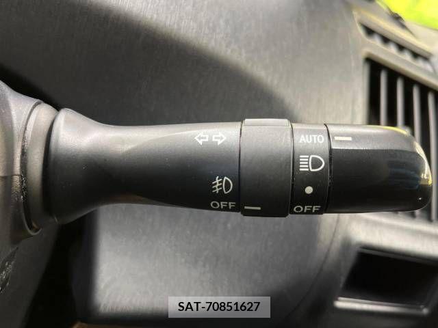 Toyota PRIUS ALPHA 2015-06 282468-6