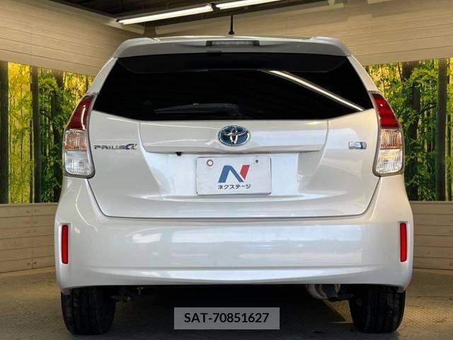 Toyota PRIUS ALPHA 2015-06 282468-15