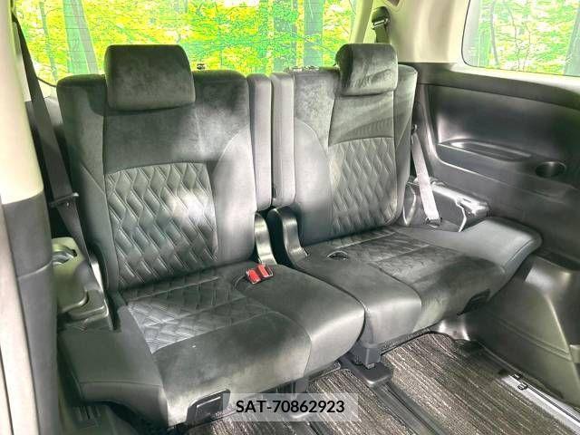 Toyota VELLFIRE 2018-11 223308-10